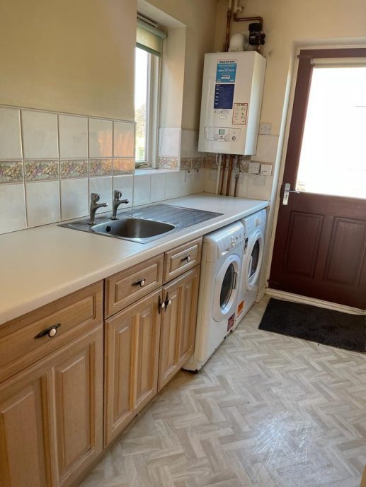 2 Wych Elm Drive, Leamington Spa Golden Key Estate Agents