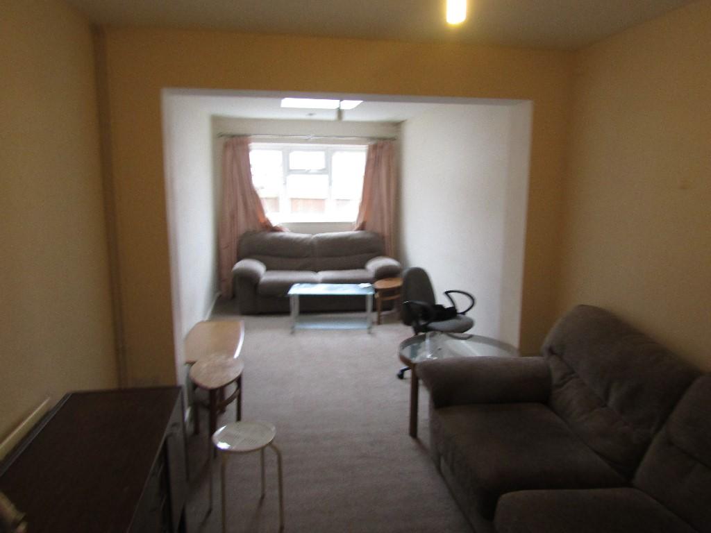 2 Upper Holly Walk, Cambridge Gardens Golden Key Estate Agents